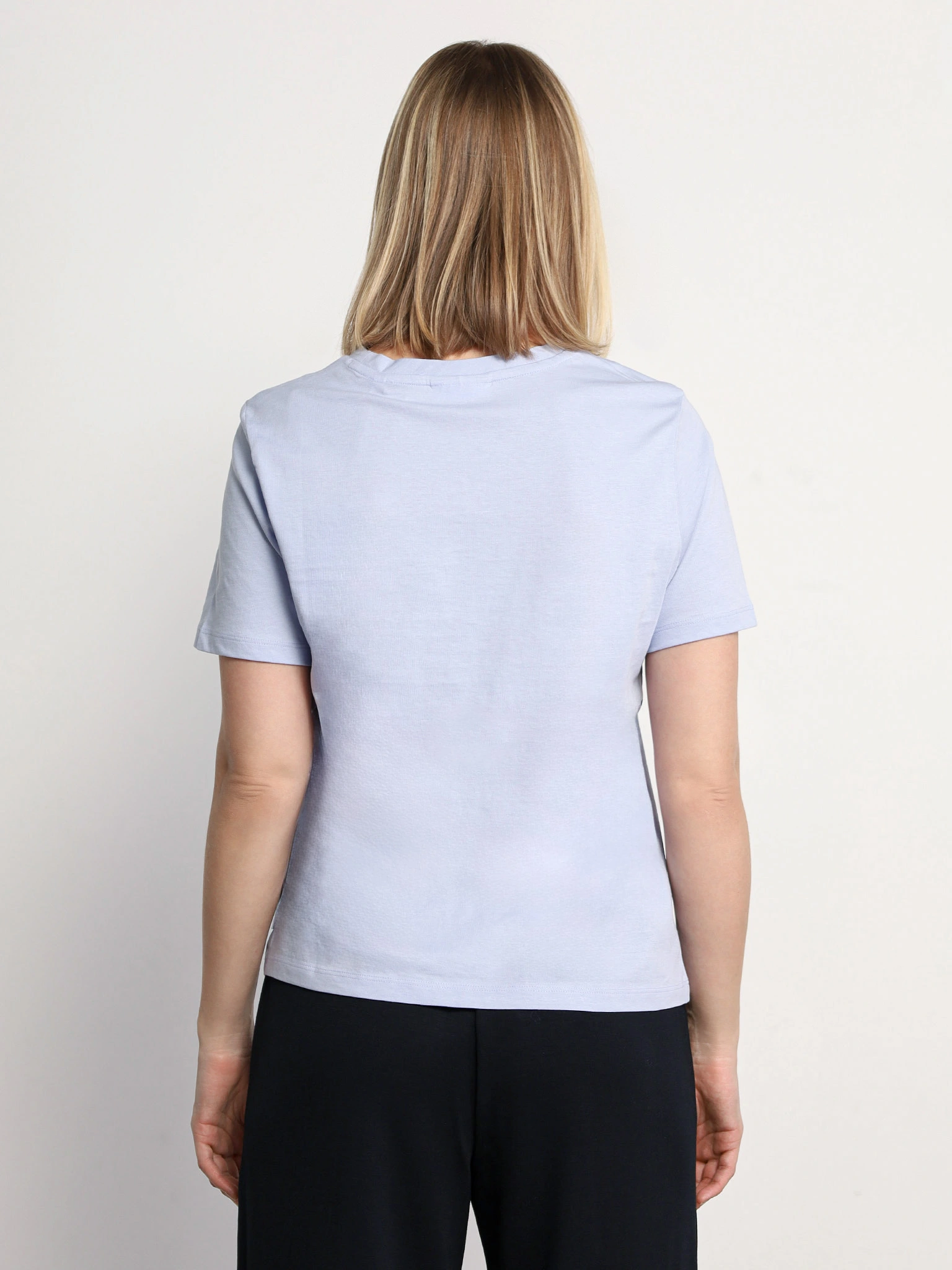 Футболка голубого цвета из хлопка